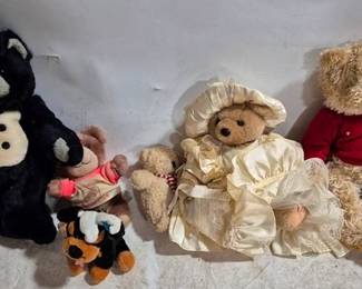 3318 - Group Teddy Bears
