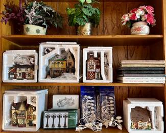 Dept. 56 Christmas Village Houses and Accessories 