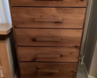 Vintage five drawer chest 