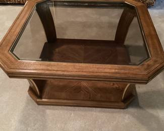 Vintage coffee table $45.00.   **SOLD**