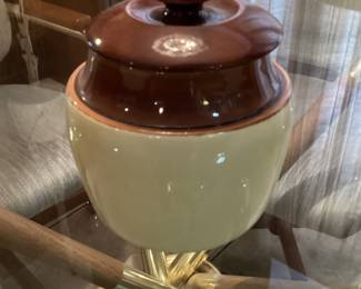 Vintage pottery Jar. Comp Price $80.00 Ours $15.00