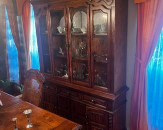 China Cabinet $125.00.    **SOLD**