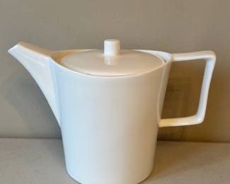 BergHOFF Belgium Tea Pot