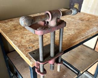 Vintage Columbian Vise 00 Cleveland Ohio
