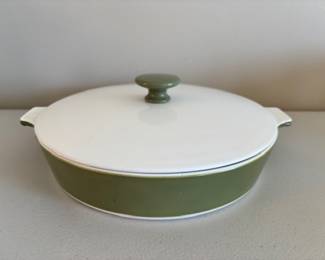 Corning Ware Avocado 10 in Casserole 