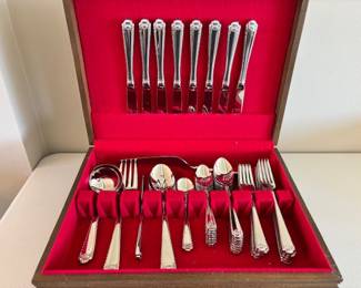 Wallace French Shell 18/8 Service For 8 (47 total pieces)
