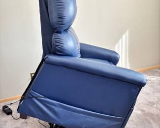 Golden Power Lift Recliner