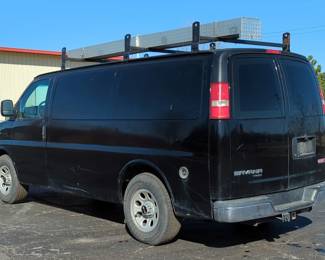 2013 GMC Savana 1500 Cargo Van, VIN 1GTS7AF49D1155067, Mileage Showing On Odometer 199995