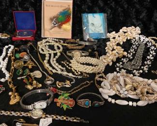 Beads and Pearly Lot