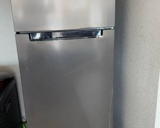 Magic Chef Refrigerator Freezer