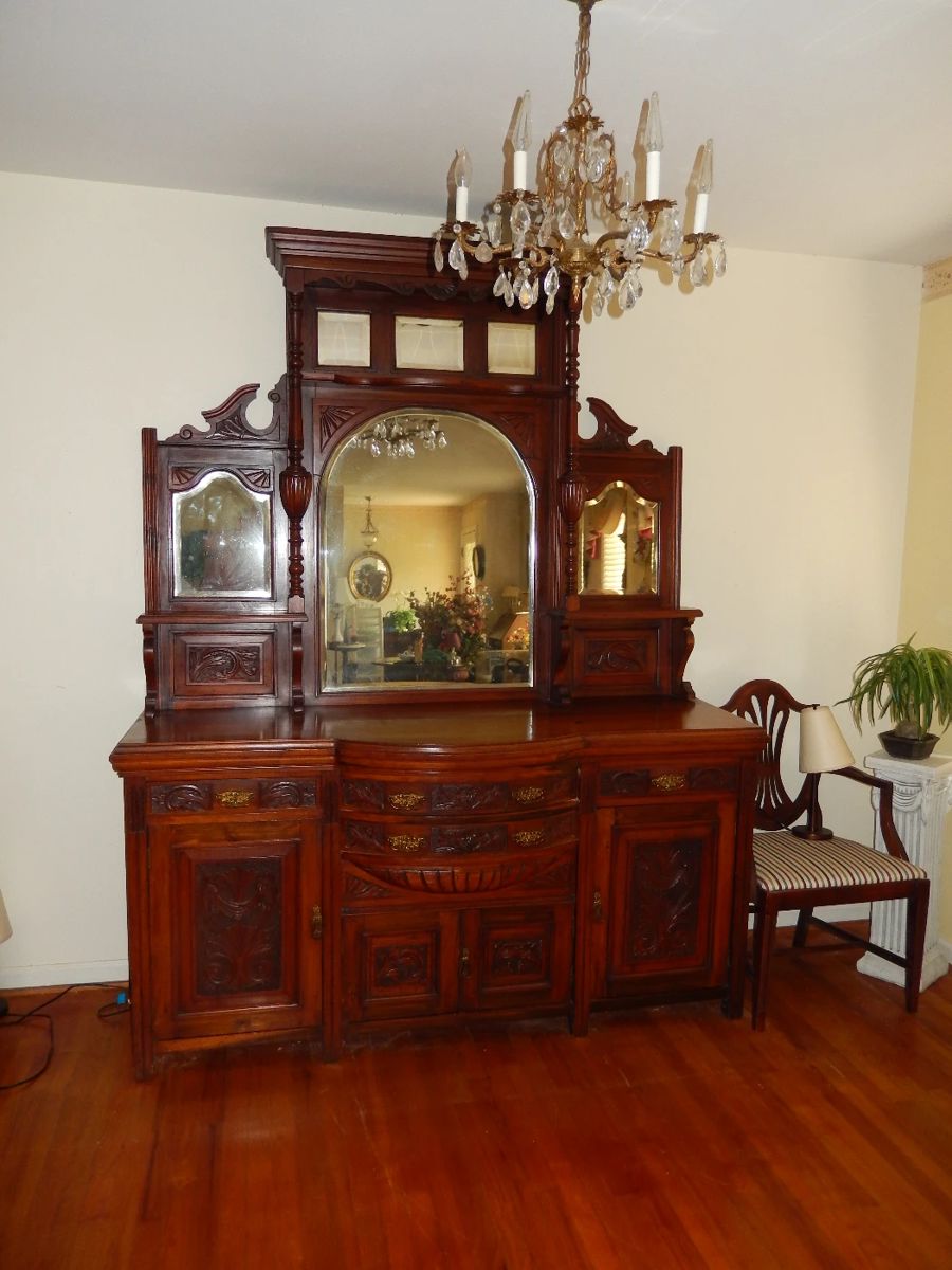 ANTIQUE MONUMENTAL VICTORIAN WALNUT
BACK BAR MIRRORED SIDEBOARD CIRCA 1870-1880