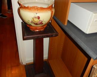 Plant Stand And Jardiniere