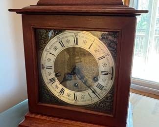 Mantle clock