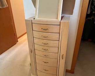 Jewelry armoire