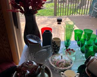 Decor including gorgeous pottery.....