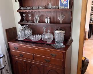Pennsylvania House small buffet with hutch