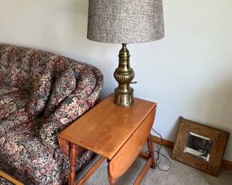 Double drop leaf side table and table lamp