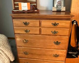 Crawford Furniture chest of drawers....