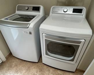 LG like new washer and dryer