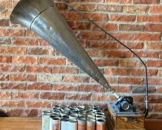  007 Vintage Thomas Edison Victrola Cylinders 