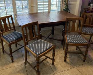 Antique oak dining table and 4 chairs