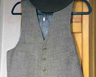 Men's clothing