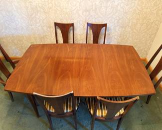 Table is in great shape!