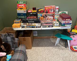 Games, Puzzle and vintage toys galore! 