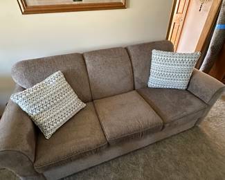 This sofa is not only in near mint condition…it’s super comfy! 