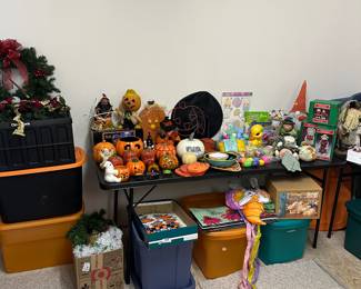 Holiday tables are filled! 