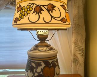 A very nice MCM (Mid-Century Modern) Table Lamp! 