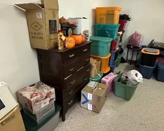 Got the keys today! Here are the pic for the initial walk through! We did not open any boxes or totes! This is just what was out waiting for us! More detailed photos added almost daily starting next week!