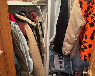 Got the keys today! Here are the pic for the initial walk through! We did not open any boxes or totes! This is just what was out waiting for us! More detailed photos added almost daily starting next week!