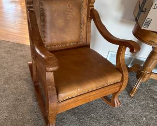 Got the keys today! Here are the pic for the initial walk through! We did not open any boxes or totes! This is just what was out waiting for us! More detailed photos added almost daily starting next week!