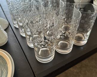 Here is a set of 12 crystal cut glass glasses! Excellent condition! 