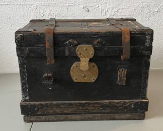 Lot 306 | Antique Smaller Steamer Trunk Smells Musty
