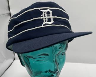 Lot 153a | 1980s Vintage Detroit Tigers 3 Stripe Ballcap Hat
