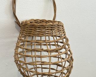 Lot 20 | Vintage Garlic Onion Hanging Basket
