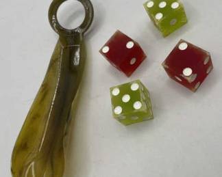 Lot 124 | Vintage Dice Shoehorn
