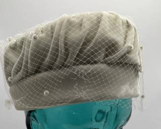 Lot 239 | Vintage Pillbox Hat 1960s
