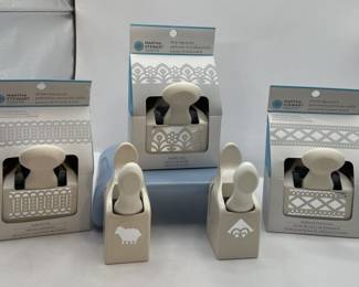 Lot 236 | Martha Stewart Craft Punches
