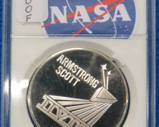 Lot 383. NASA themed "Scott Armstrong" sterling silver proof medallion. 19.8 grams.