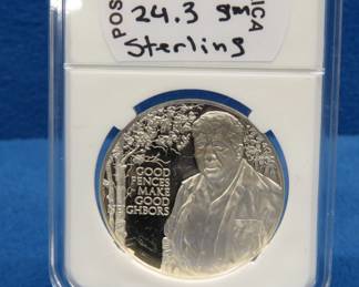 Lot 283. 1974 Postmasters of America Robert Frost round 24.3 grams sterling