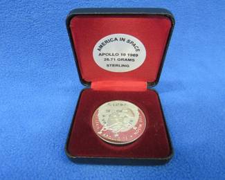 Lot 108. 1969 NASA America in Space sterling silver medallion depicting Apollo 10. 26.71 grams.
