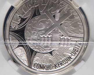 Lot 385. NASA themed "Skylab I" sterling silver proof medallion. 20.1 grams.