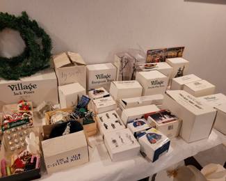 Dept.56 Snow Village