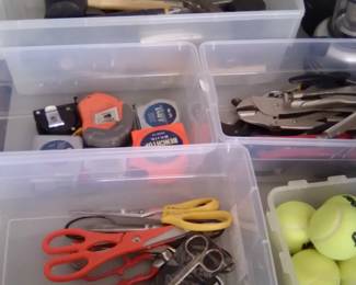 Scissors/tape measures