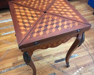 Handkerchief Folding Inlayed Game Table