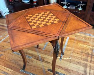 Handkerchief Folding Inlayed Game Table