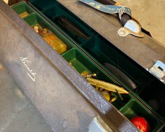 Vintage Kennedy Tackle Box